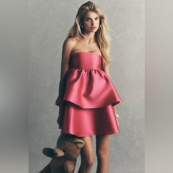 Anthropologie Dresses & Skirts - Anthropologie Fuchsia Satin Dress